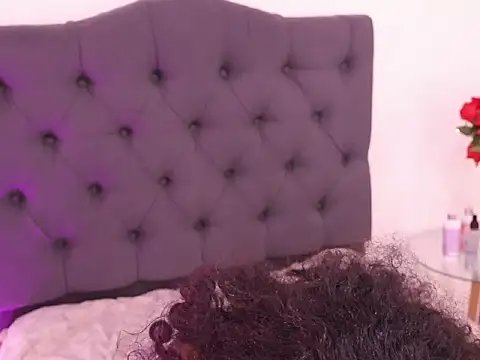 Aria_divine Adlı Modelin Canlı XXX Sohbeti