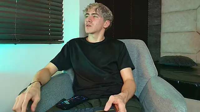 Онлайн чат XXX Tyler_Mcrey