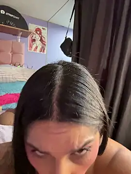 Chat +18 de charlotte_stevenss_ ao vivo