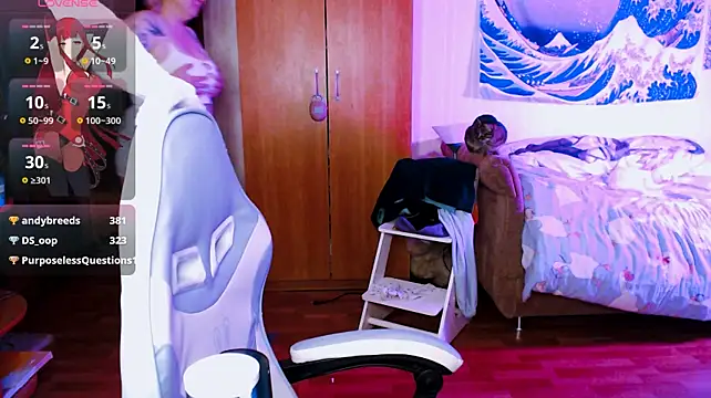 EyesUpHere8's Live XXX Chat