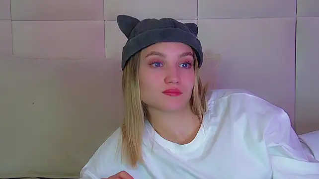دردشة StacyEvances الجنسية المباشرة