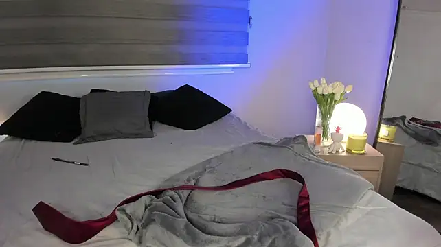 MERIDA_TAYLOR 라이브 XXX 채팅