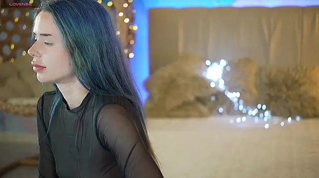 ElisWild 即時 XXX 聊天