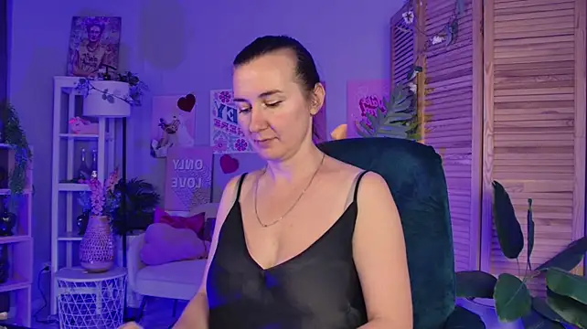 Golden_Dragon live XXX chat