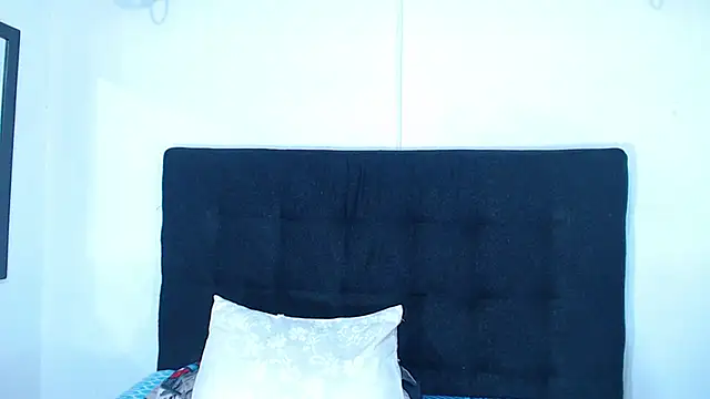 Chat +18 de srta_luciana ao vivo