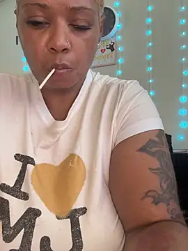 BIGCUMSHOW35n Live XXX chat