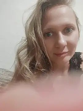 XXX chat uživo modela KamilaLod