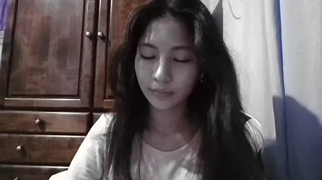 leahxzy08 即時 XXX 聊天