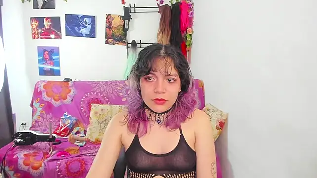 Chat XXX ao vivo de VaioletUwU