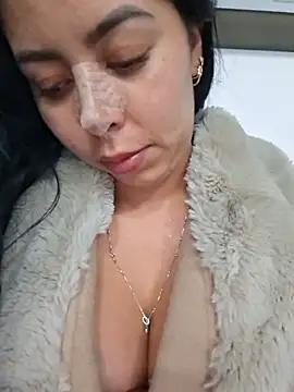 Luianna Live XXX-chat