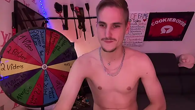 Cookieboy88's Live XXX Chat