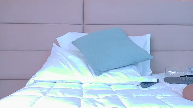 XXX chat uživo modela ZoehAngel