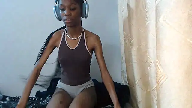 XXX chat uživo modela PetiteBarbie_05