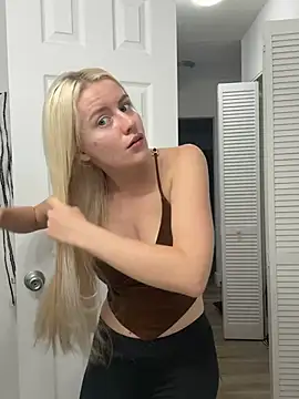 Show Webcam de blondebunny999_999