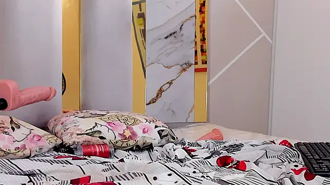 Taniaa_x Chat XXX in diretta