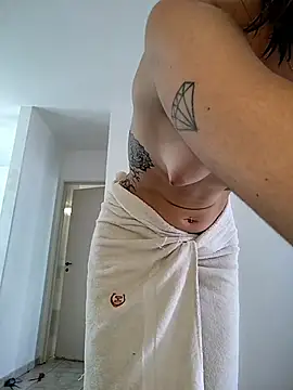 sweetsinxxx 라이브 XXX 채팅