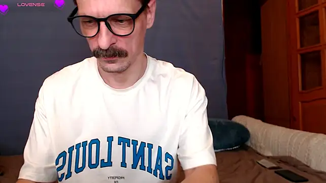 CozyCurves' Live XXX Chat