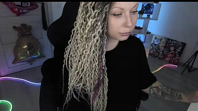 Chat XXX en directo de HoneySallyMoore