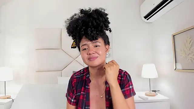 XXX chat uživo modela Kiraspell