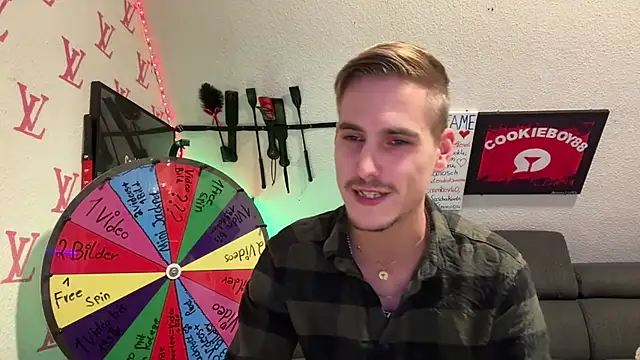 Cookieboy88's Live XXX Chat