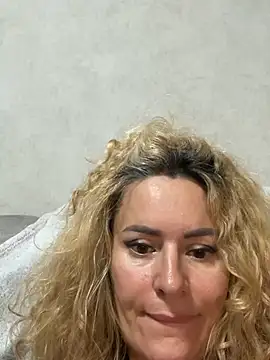 Tania201243 Chat XXX in diretta