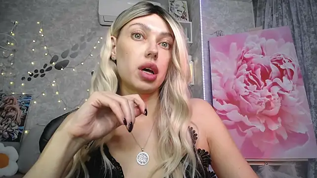 NickyAdamidi – Live XXX-chat