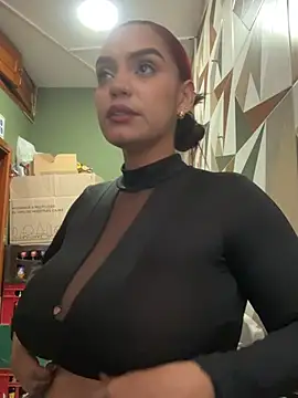 Chat +18 de Sara-77 ao vivo