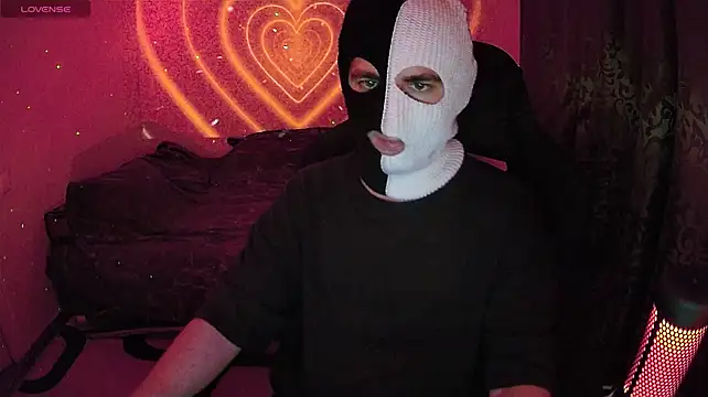 ZXCENSORED- Live XXX-chat