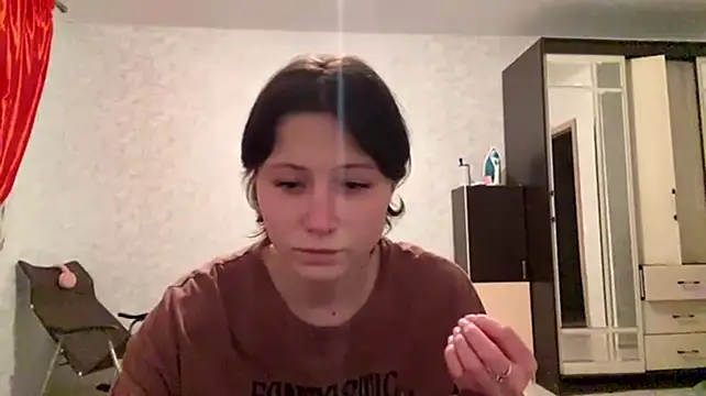 Chat XXX ao vivo de Emma__me