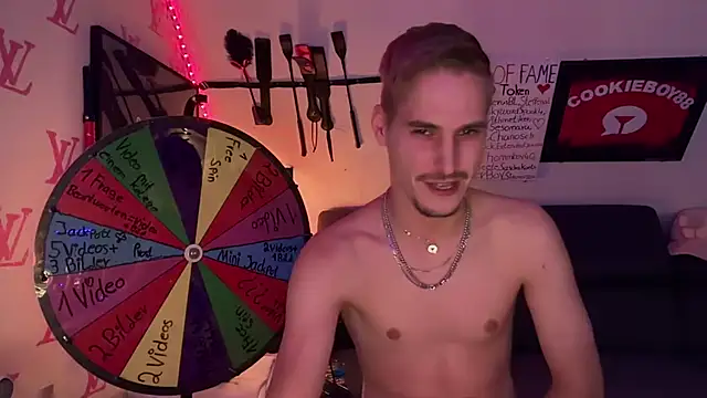Cookieboy88's Live XXX Chat