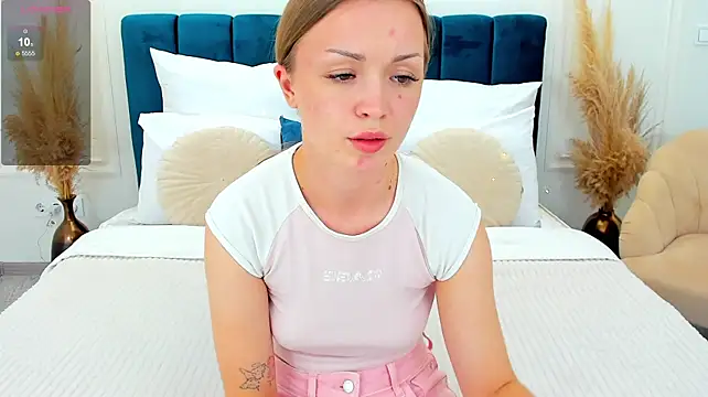 دردشة VirginOlly الجنسية المباشرة