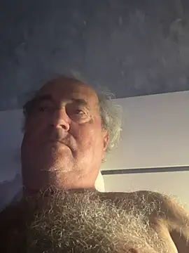 csikar Chat XXX live