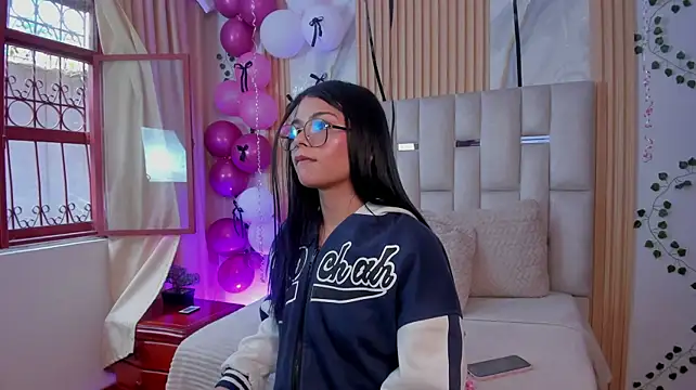 Jade_Nmm Obrolan Langsung XXX