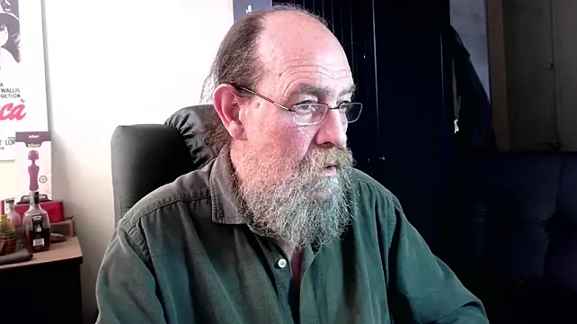Uncle_Hottie – Live XXX-chat