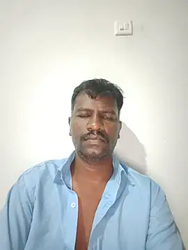 Paramkeerthi Adlı Modelin Canlı XXX Sohbeti
