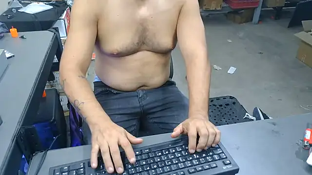 BustedCall Live XXX Chat