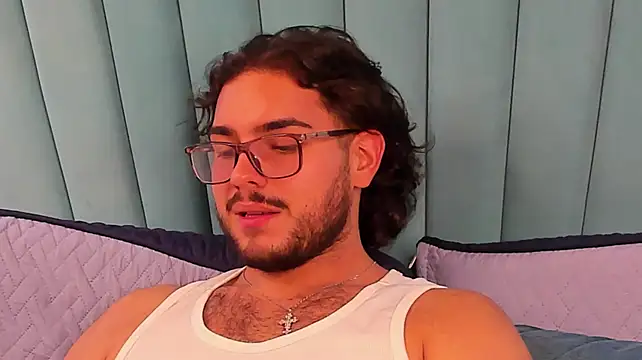 Онлайн чат XXX Enzo_bossJS