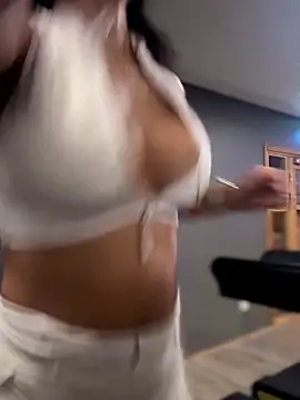 Risky_Workouts Live XXX Chat