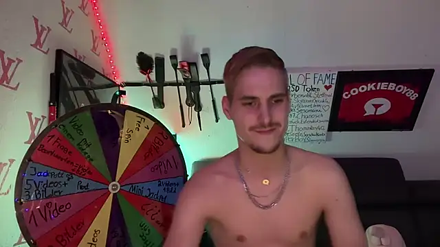 XXX chat uživo modela Cookieboy88