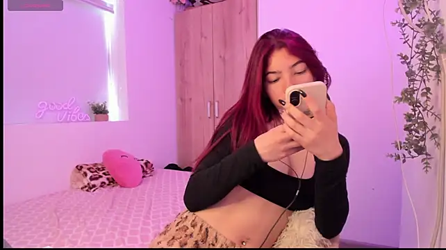 XXX chat uživo modela SarahLee__