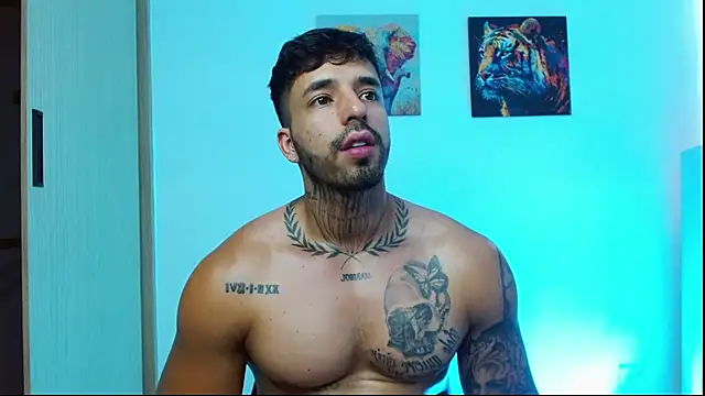Chat +18 de Jacobb_Phoenix ao vivo