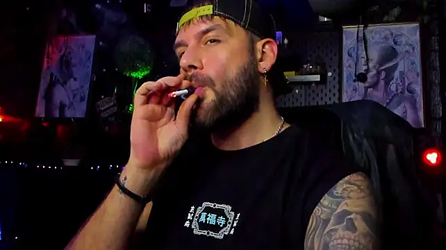 LexHardy live XXX chat