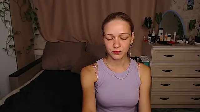 Adeline_Maxwell Chat XXX live