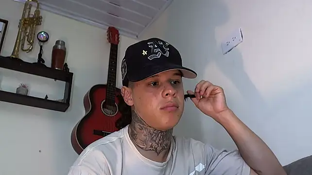 Domenick_Myls' Live XXX Chat