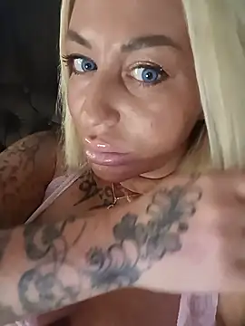 MiaMooly Webcam-Show