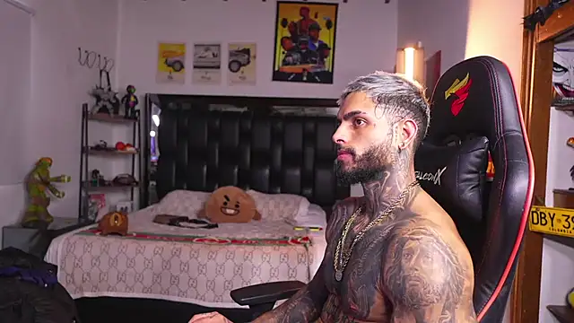 Živý XXX chat logan_hugh8