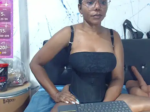 Chat XXX en directo de kandysexxyy