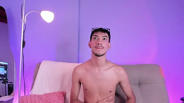 ApoloXanthos – Naživo XXX chat