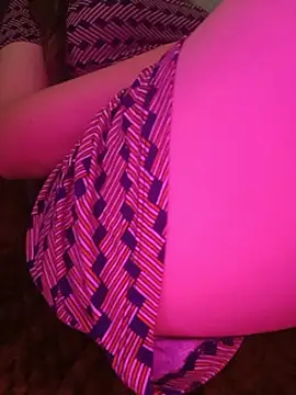 Quenn_Chiraz_Squirt Шоу с уебкамера