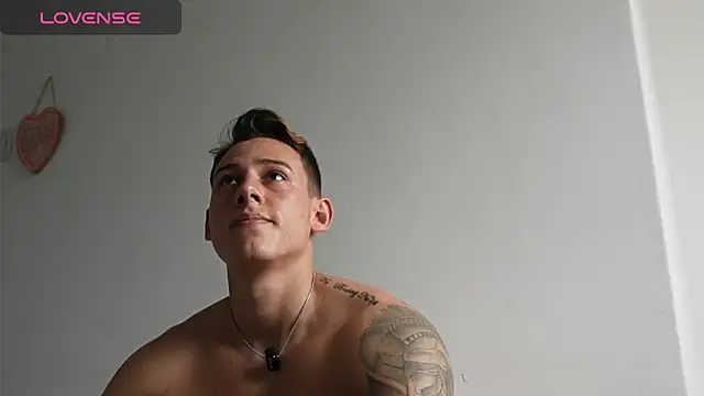 Muscle_King_Cumn Live XXX chat
